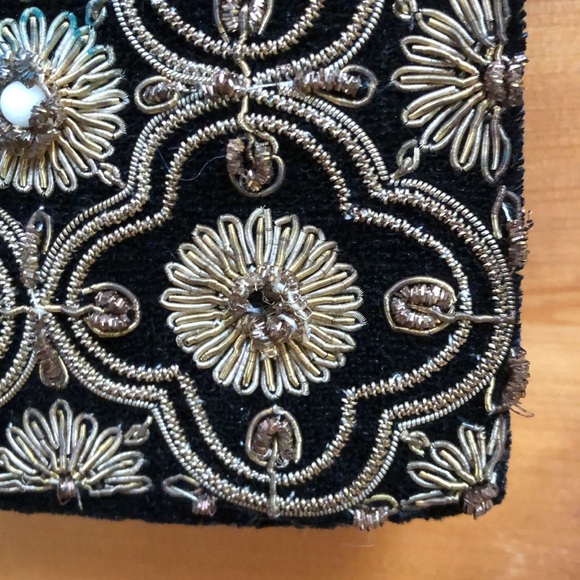 Vintage Zardozi Black Velvet Evening Purse Metal Thread Goldwork Embroidery - Picture 6 of 12